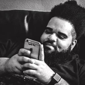 Meet your Posher, Louis